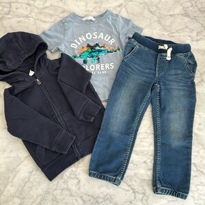 Bundle gap h&m 4T sweatshirt, Dino shirt and jeans